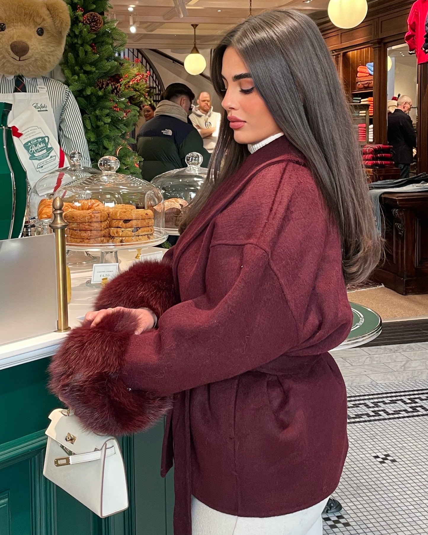 AVA Fox Coat Bordeaux